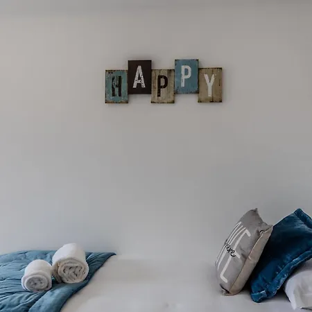Lejlighed Guestready - Charming With Balcony