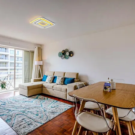 Lejlighed Guestready - Charming With Balcony *
